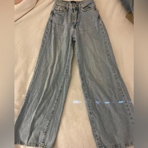 Urban Outfitters BDG Jeans 24